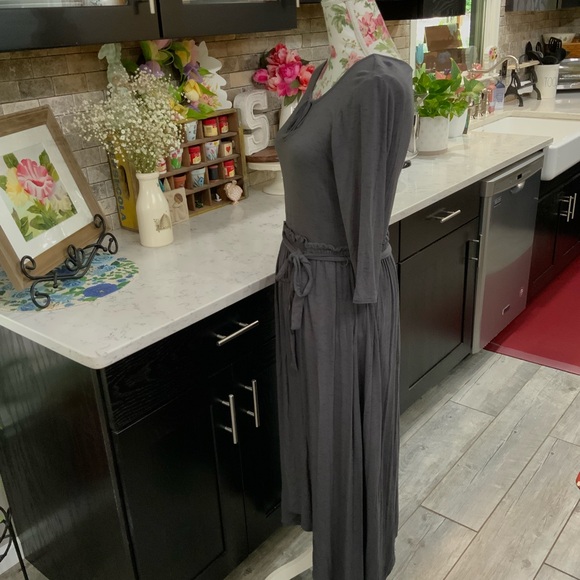Matilda Jane Size Small Go West Maxi Dress 
Gray 3/4 Sleeve Knit New Without Tag - Picture 5 of 16